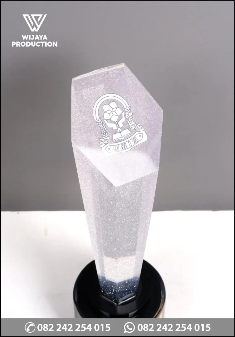 Detail TR199 Piala Grand Champion Porseni